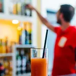 Ibis Styles Aeroport Arenas 3*