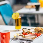 Hotel Ibis Styles Aeroport Arenas