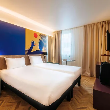Ibis Styles Aéroport Arenas Hotel 3*