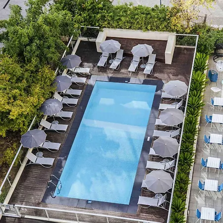 Ibis Styles Aeroport Arenas 3* Nicea