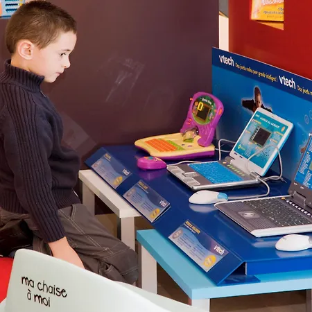 Ibis Styles Aeroport Arenas Hotel 3*