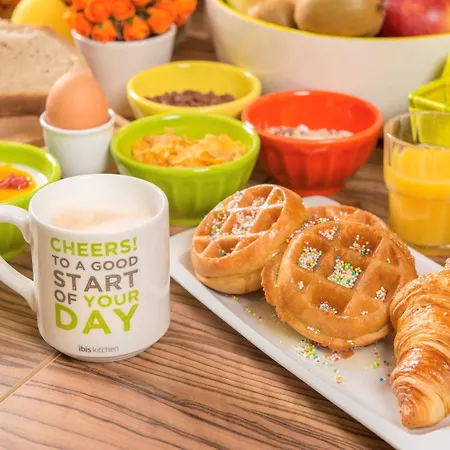 Ibis Styles Aeroport Arenas 3*