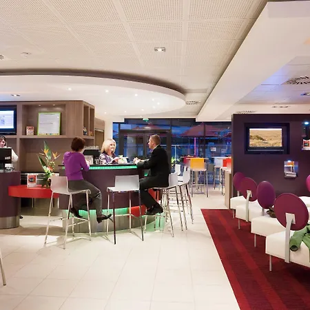 Ibis Styles Aeroport Arenas 3*
