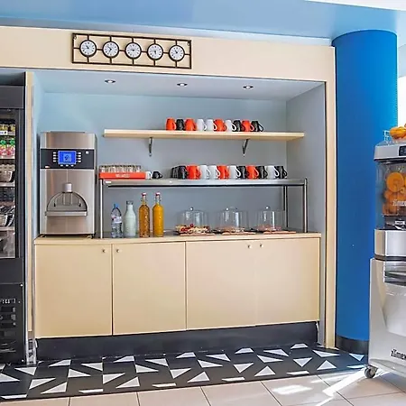 Ibis Styles Aéroport Arenas 3*