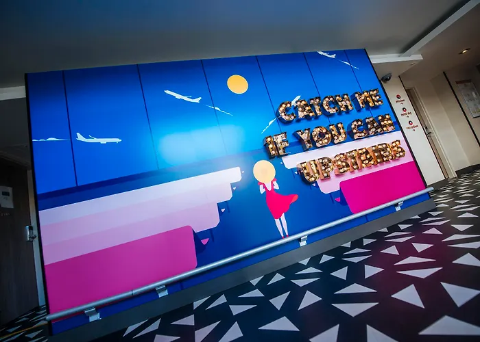 Ibis Styles Aeroport Arenas Hotel 3*