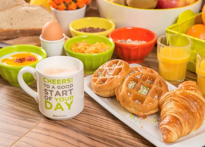 Ibis Styles Aeroport Arenas 3*