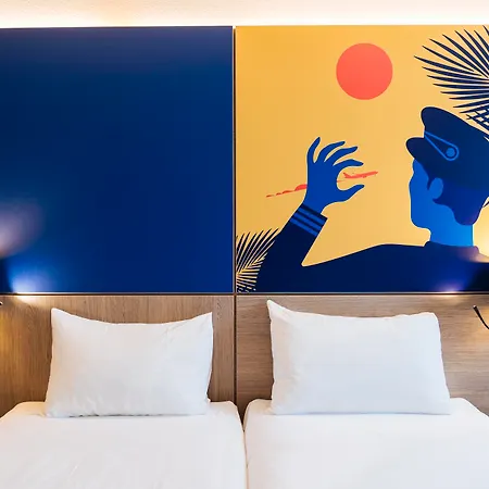 Ibis Styles Aéroport Arenas 3* Nice